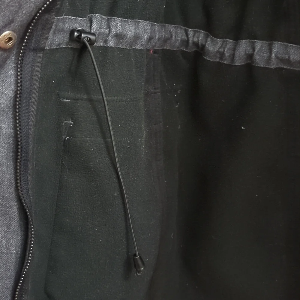 Roots Jacket - Picture 5 of 8